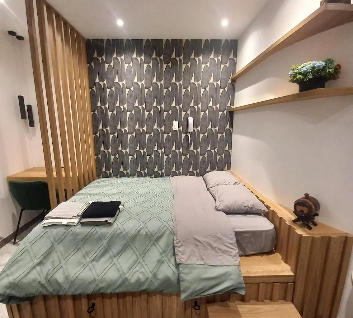 Estudio 407 Torre Pontina Quito